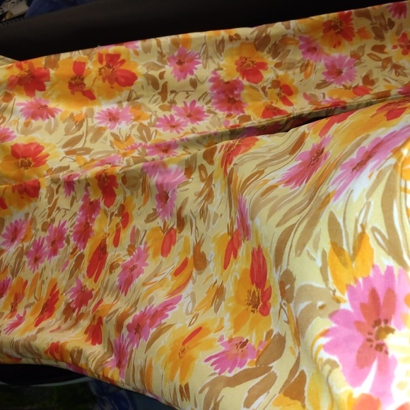 Rampage women's yellow floral Capri pants Sz 11 NWoT - Picture 14 of 17